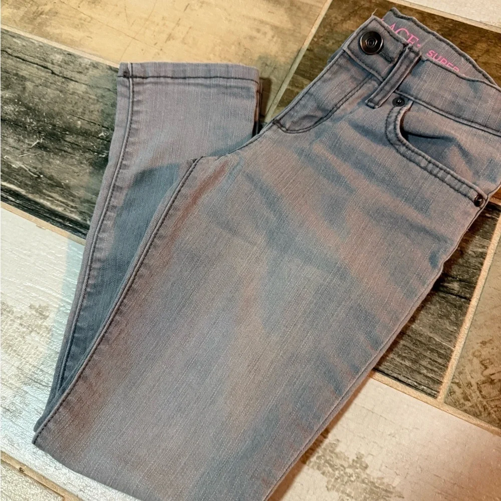The Children’s Place Girl’s Skinny Jeans in Gray